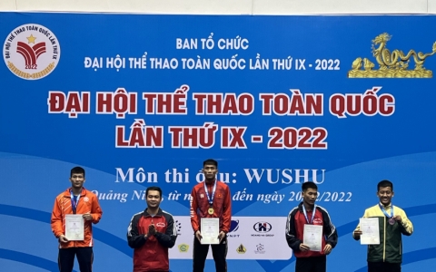 Vận động viên Bùi Trường Giang của Thái Bình đạt huy chương vàng whushu tán thủ hạng 60kg