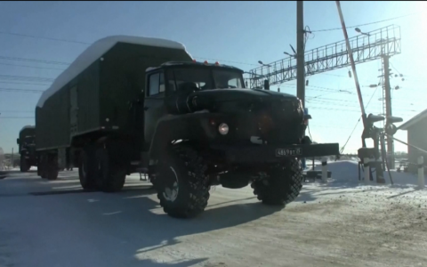 Nga triển khai 2 hệ thống tên lửa S-400 tới Belarus