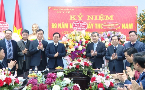 Lãnh đạo tỉnh chúc mừng ngày thầy thuốc Việt Nam 