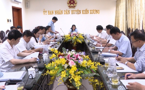 Giám sát việc sáp nhập trường học tại huyện Kiến Xương