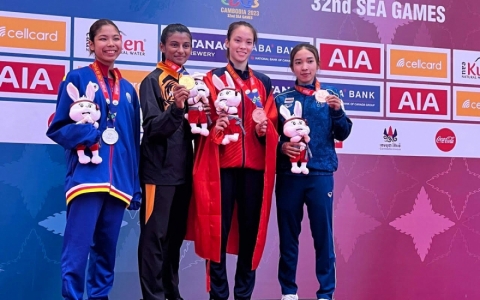  Vận động viên Nguyễn Thị Thu (Thái Bình) đạt Huy chương đồng môn Karate tại Seagames 32