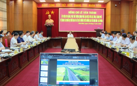 Phó Thủ tướng Chính phủ Lê Văn Thành làm việc với các tỉnh, thành phố về công tác triển khai và đề xuất hướng tuyến đường cao tốc Ninh Bình – Hải Phòng