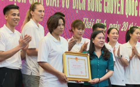 Tuyên dương, khen thưởng cho Geleximco Thái Bình vô địch Giải bóng chuyền Quốc gia năm 2022
