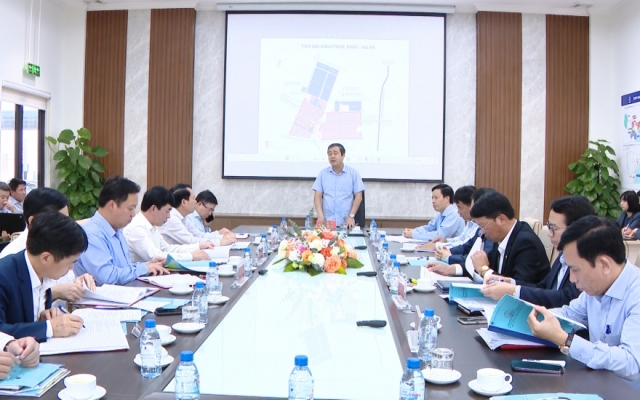 Thường trực Tỉnh ủy làm việc với huyện Tiền Hải về chủ trương, giải pháp trong thu hút đầu tư vào khu công nghiệp Tiền Hải