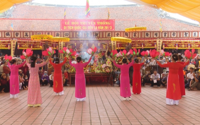 Lễ hội truyền thống đền La Vân năm 2022
