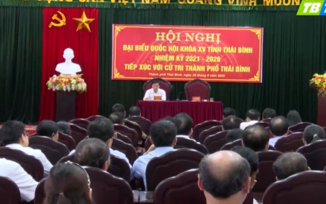 Đoàn ĐBQH tiếp xúc cử tri
